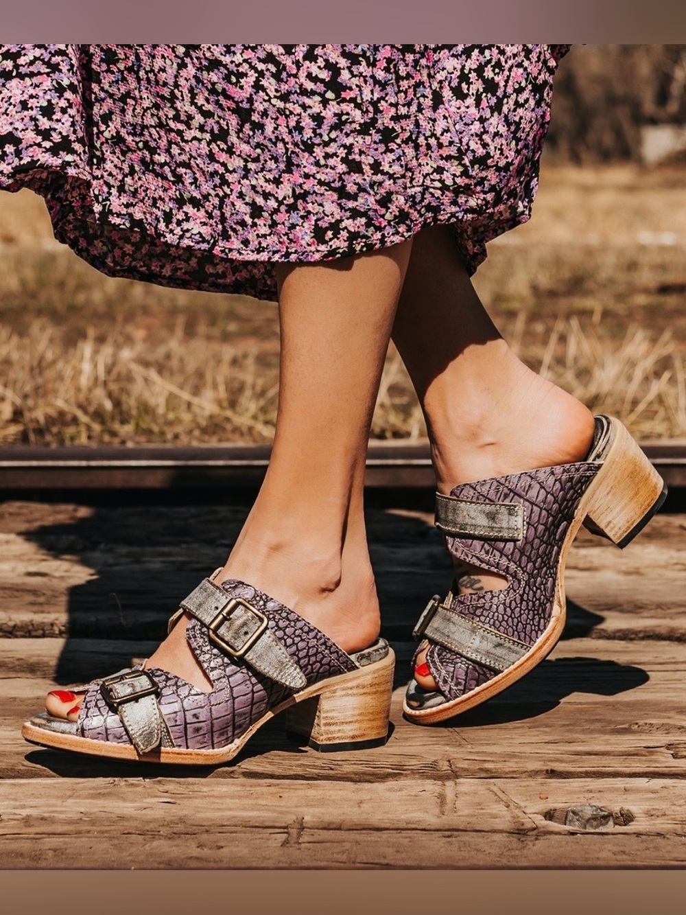 FreeBird by Steven CAPRICE Purple Croco Sandals Size 8